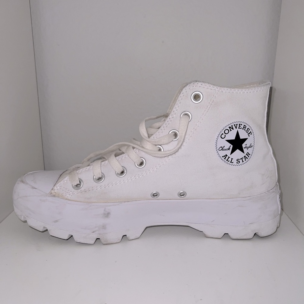 Converse white hightop w/ platform sole men’s size 9